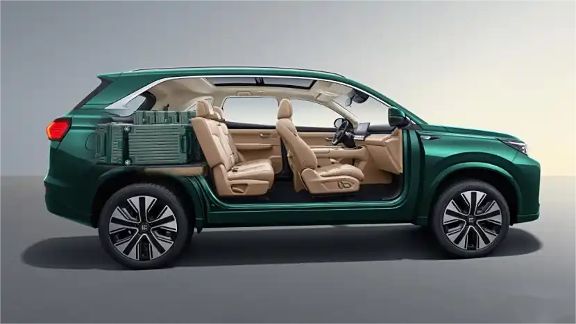 藍(lán)電 E5 PLUS 165km 長(zhǎng)續(xù)航先享版，10 萬(wàn)級(jí)長(zhǎng)續(xù)航插混 SUV 的超值首選