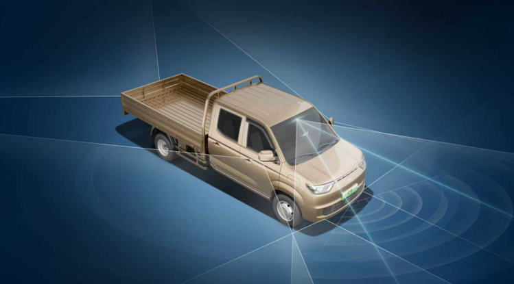 全域智慧 雙車齊發(fā)！瑞馳汽車卡系雙子星C5/C3于2025世界智博會(huì)開啟預(yù)售